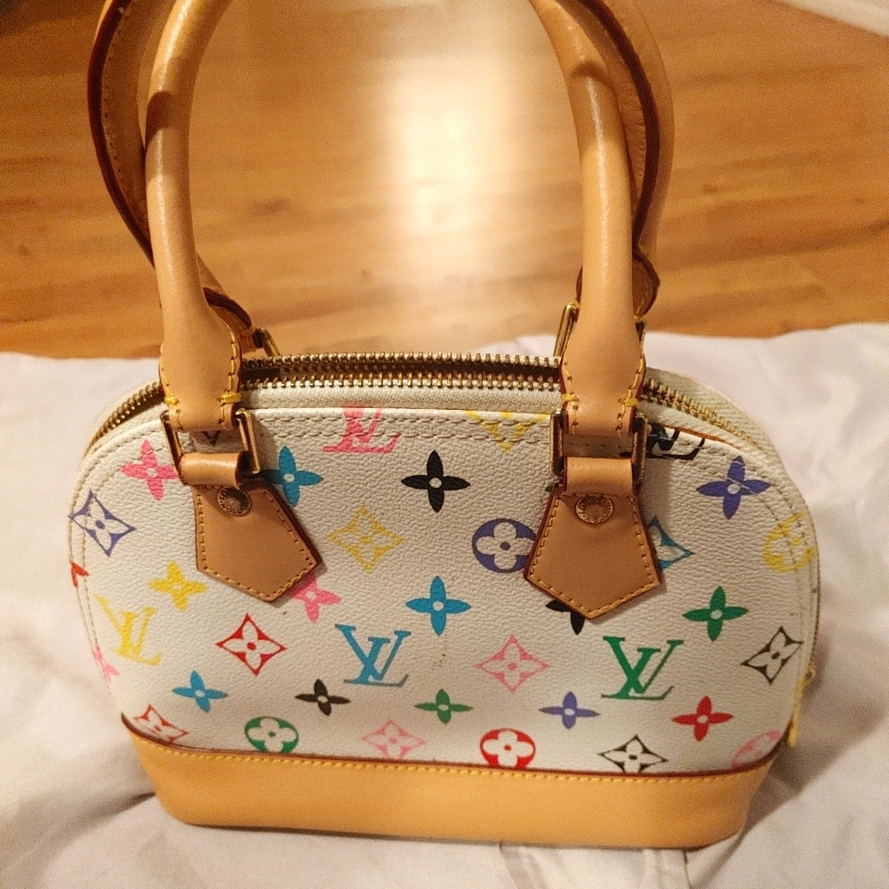 Purse lot